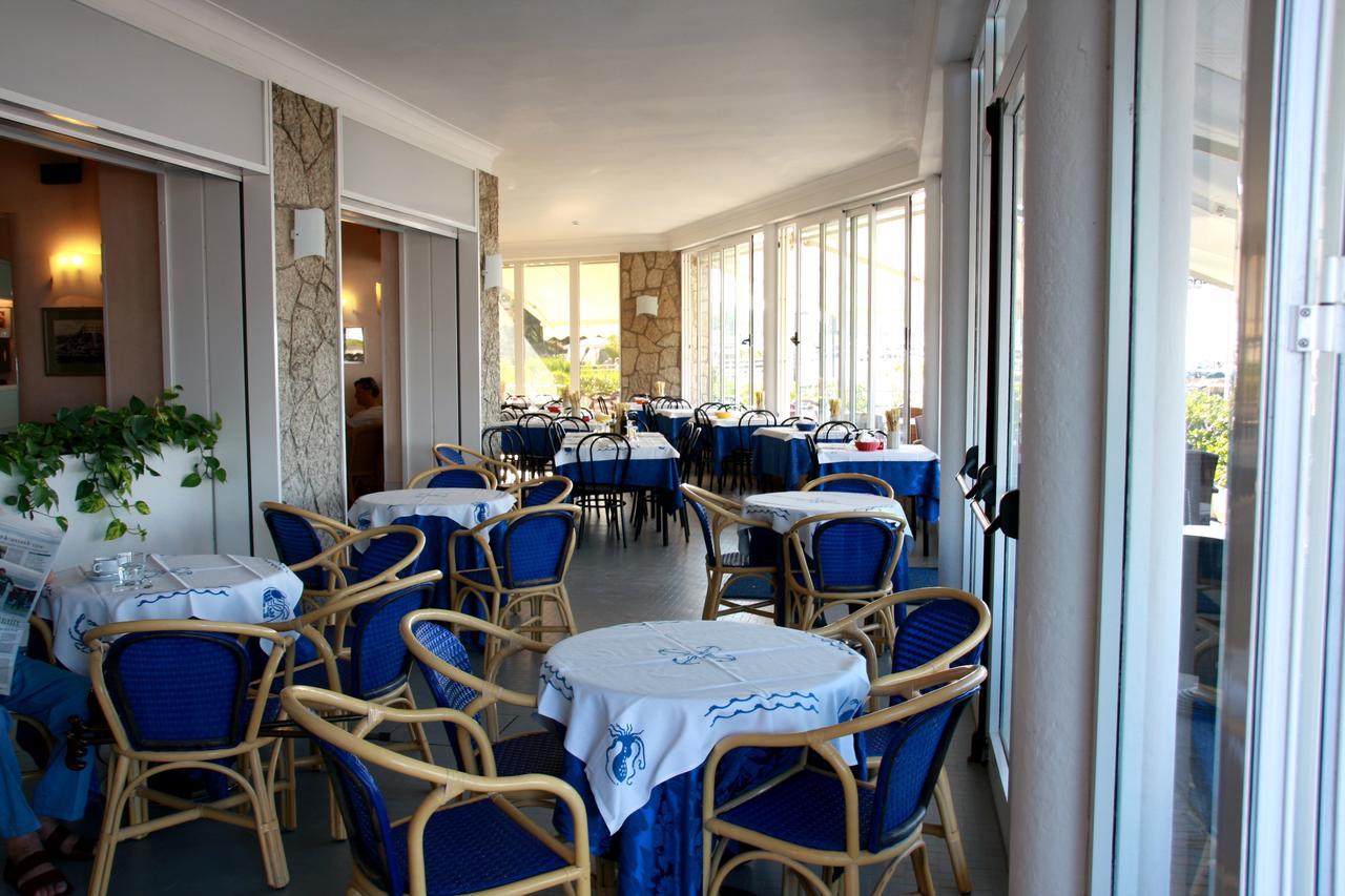Hotel Excelsior Fano Bagian luar foto